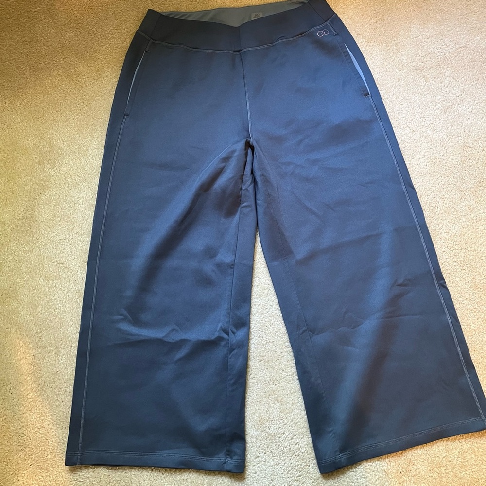 CALIA by Carrie Underwood Navy Cropped Wide-Leg Pants - Picture 2 of 5